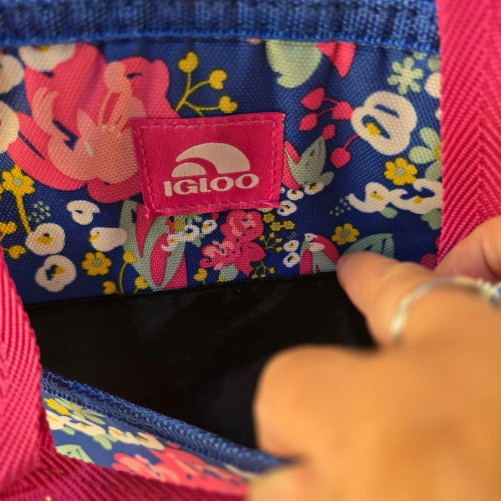 Igloo Floral Insulated Lunch Tote Bag Blue Pink 00161823 Small Cooler Bag